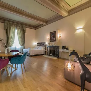  Apartment Aldrovandi Luxury And