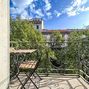 casa-giussano-elegante-bilocale-in-centro.italymilanhotels.net/